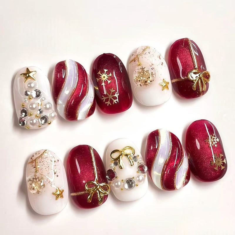 Red Christmas atmosphere 3D gold-plated press-on nails Christmas nails cross-border ins European and American nail patches
