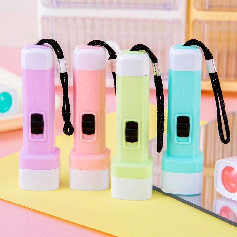 クロスボーダーミニマカロンカラー懐中電灯子供用小型懐中電灯 LED 照明屋台学生ギフト卸売|undefined
