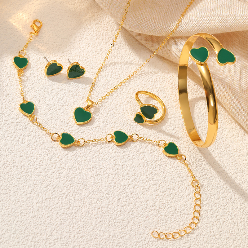 Europa y los Estados Unidos venta cruzada de joyas de amor conjunto de pulseras de corazón de桃ar pulseras pendientes collares anillos joyas femeninas