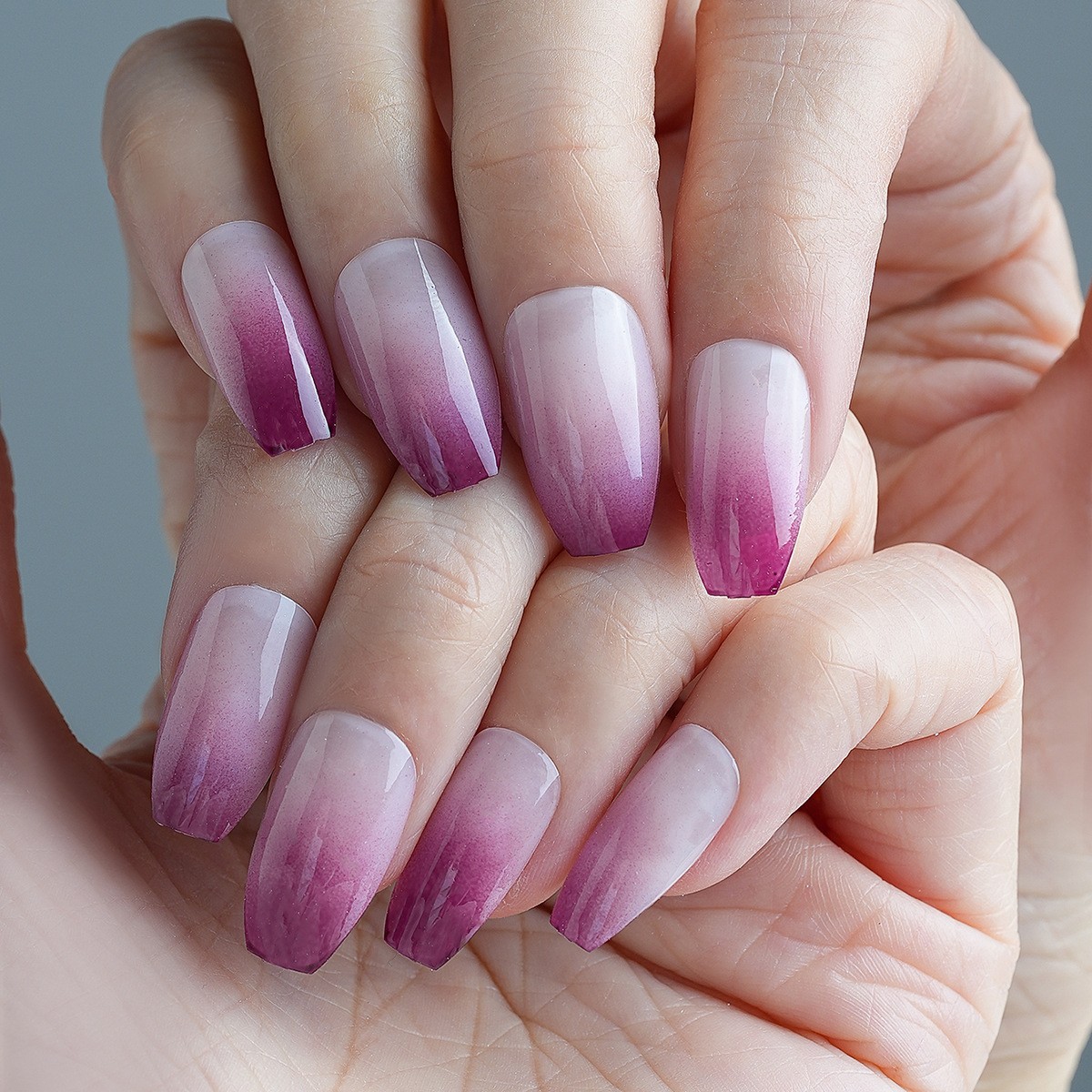 Millones de manchas uñas postizas Uñas postizas Uñas postizas Uñas de uñas portátiles Parche de uñas 24 piezas Suministro del fabricante