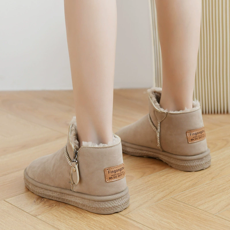 Женские короткие зимние сапоги 2025 года, новая модель, на флисовой подкладке, утолщенные, в корейском стиле, теплые, нескользящие, короткие плюшевые хлопковые ботинки, модные.