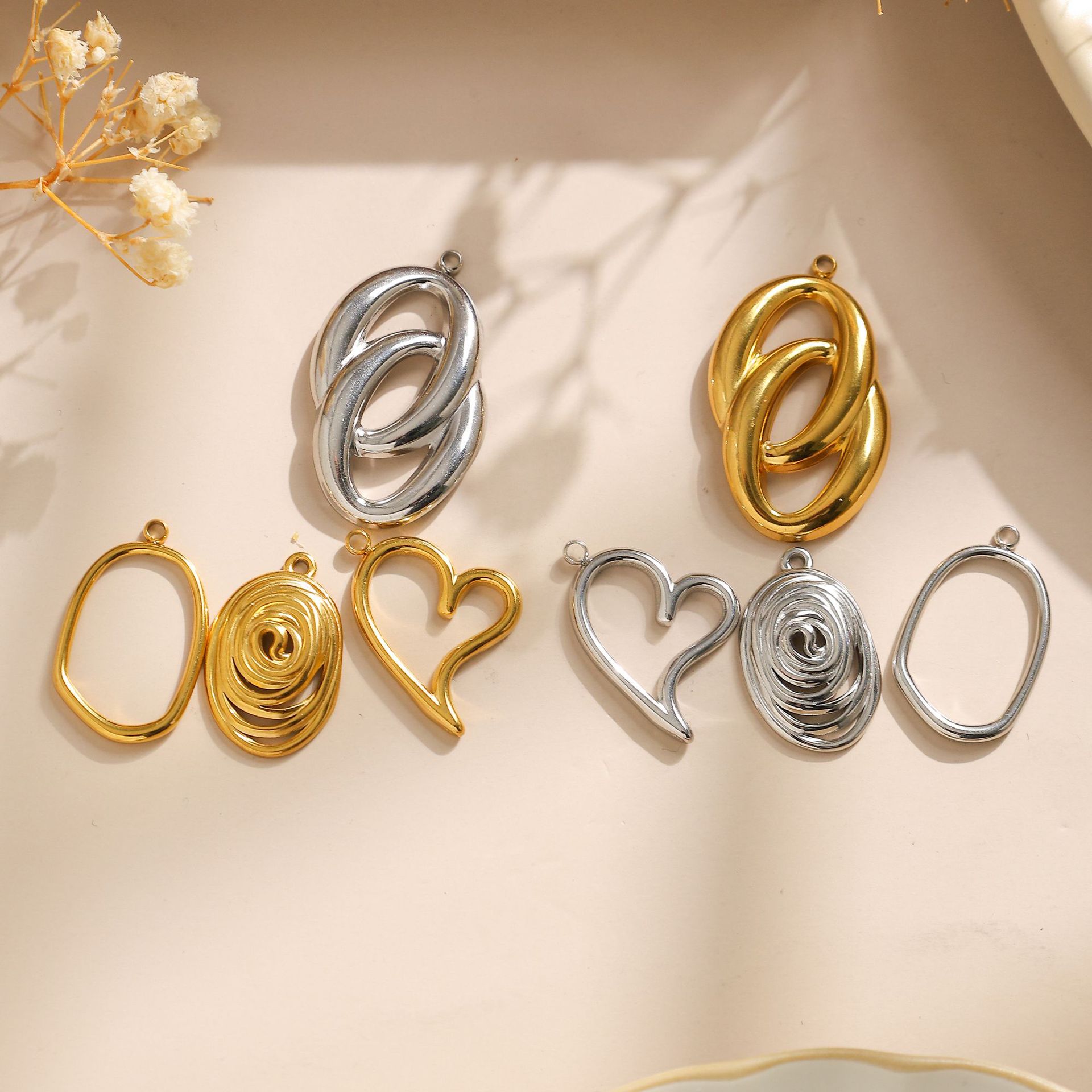 304 Stainless Steel Material Geometric Pattern All Seasons Season 1 Piece 304 Stainless Steel Geometric Pendant