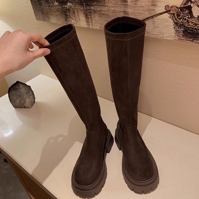 Nuevas botas de otoño e invierno con punta redonda, suela gruesa y efecto de aumento de altura, que hacen que las piernas se vean rectas y delgadas, botas largas elásticas de gamuza por encima de la rodilla para mujer. image 5