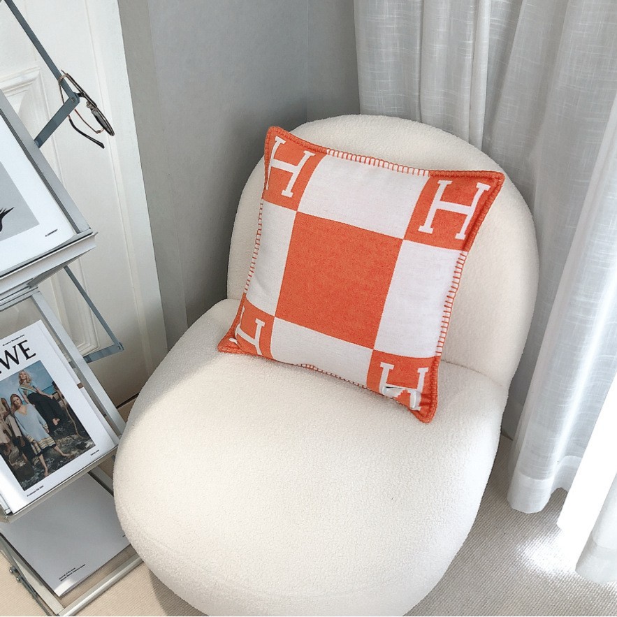 Amazon H 枕北欧モデルルーム昼休みソファクッション車の腰サポート背もたれクッションニット枕カバー