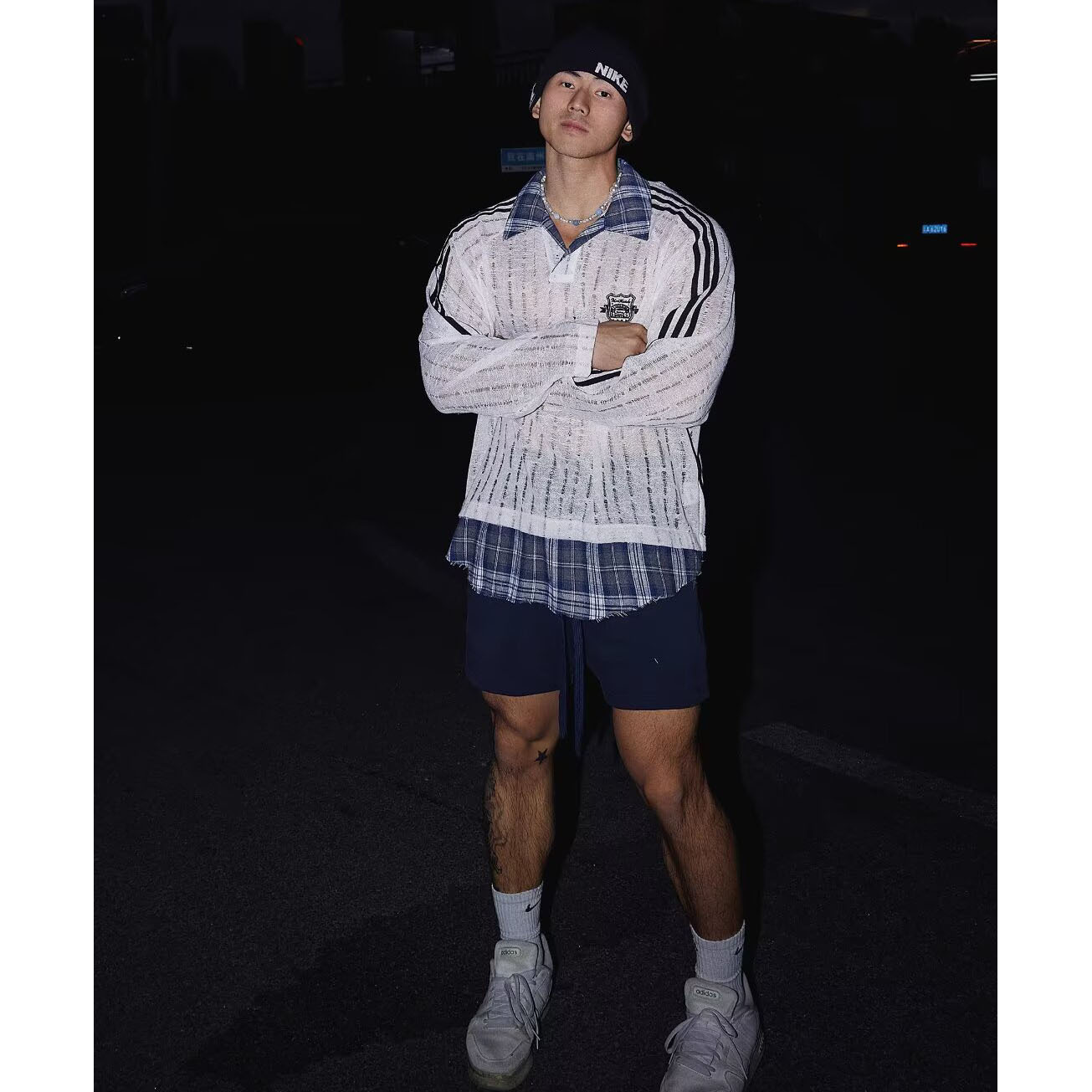 Otoño y invierno nuevo falso de dos piezas de manga larga hombre hueco polo camiseta con solapa cuadrilátero desgastado tela artesanal comercio exterior al por mayor transfronterizo