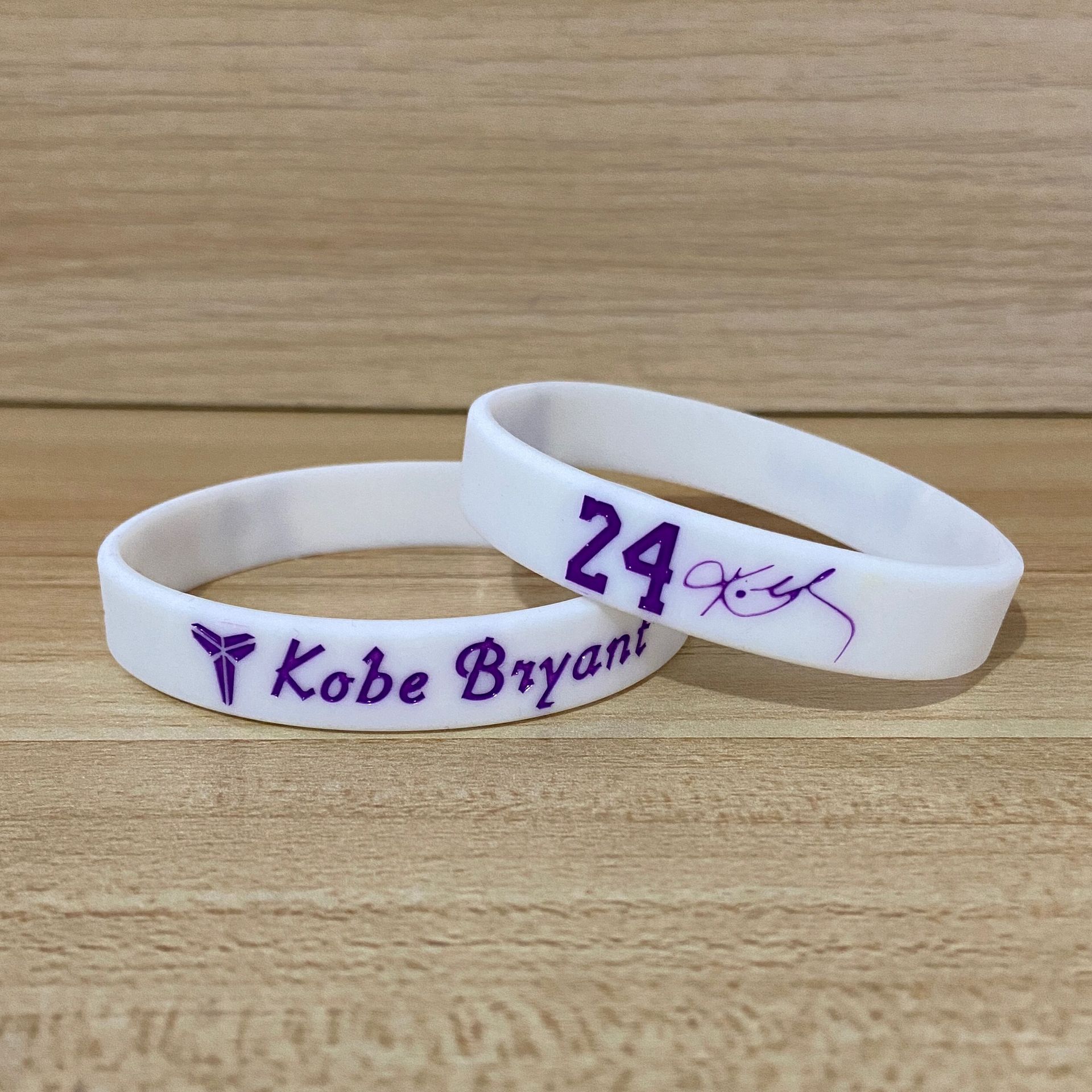 NBA basketball star Kobe, James, Curry, Owen, small, luminous fluorescent fan silicone sports bracelet