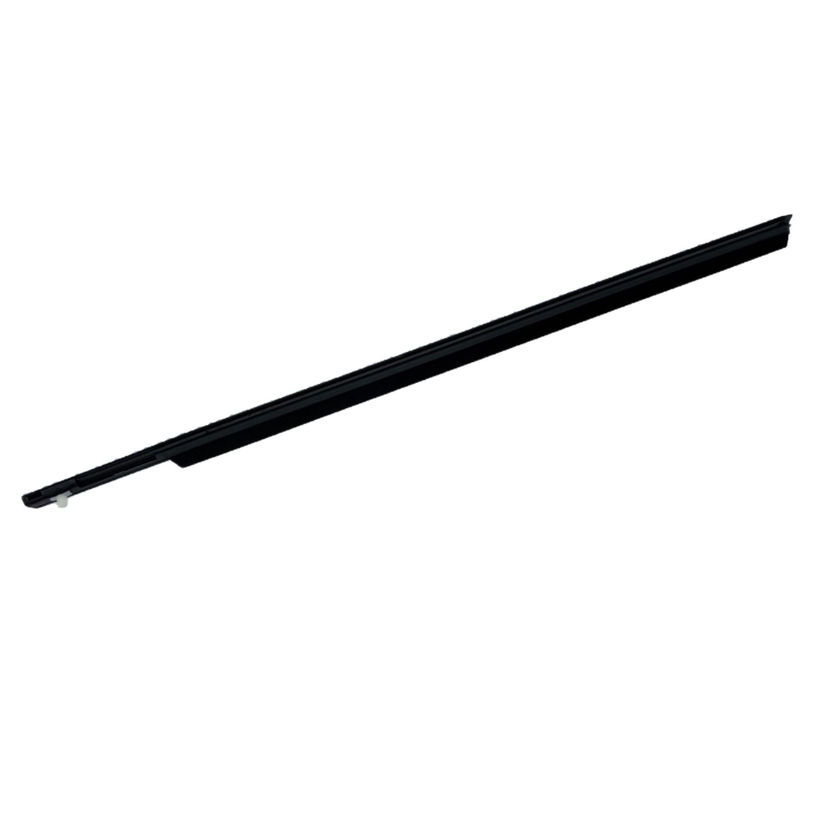 LR001737/LR001738 is suitable for the outer trim of the rear door glass on the Land Rover Freelander II