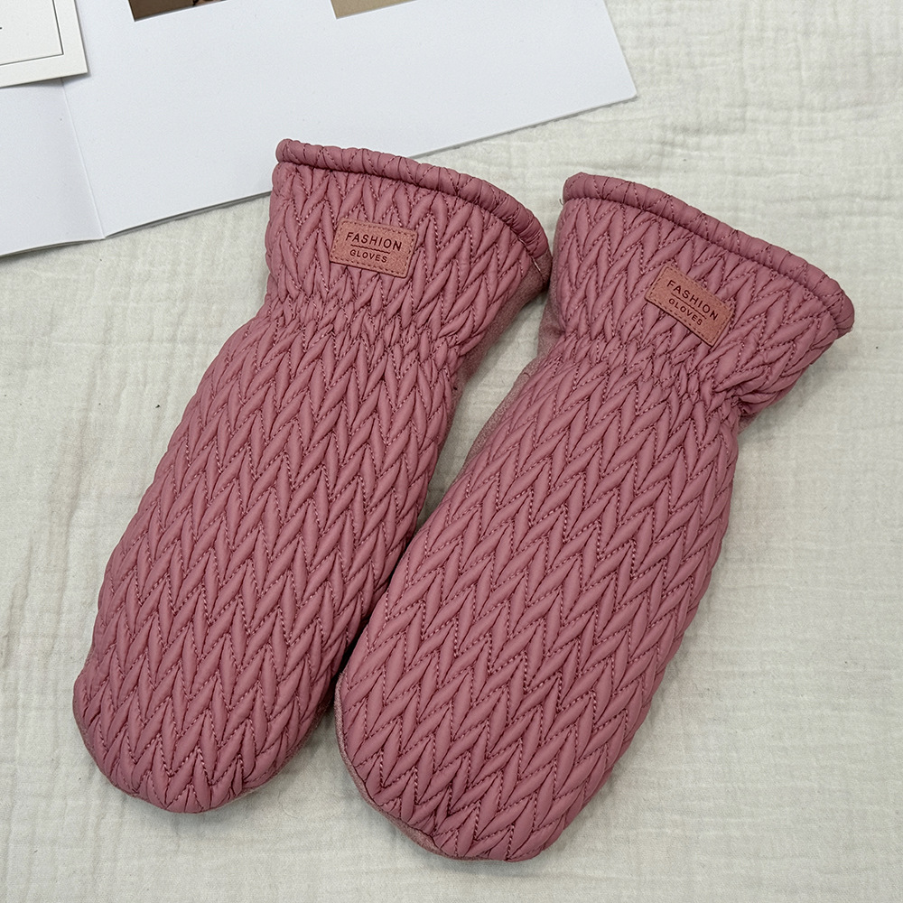 Invierno nuevo creativo de moda guantes de calentamiento estampado de esmalte grueso guantes antifrío de alta cara al por mayor