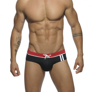 UXH men's new sexy side sports fashion triangle swimming trunks solid color close-fitting nylon fitness swimming trunks for men