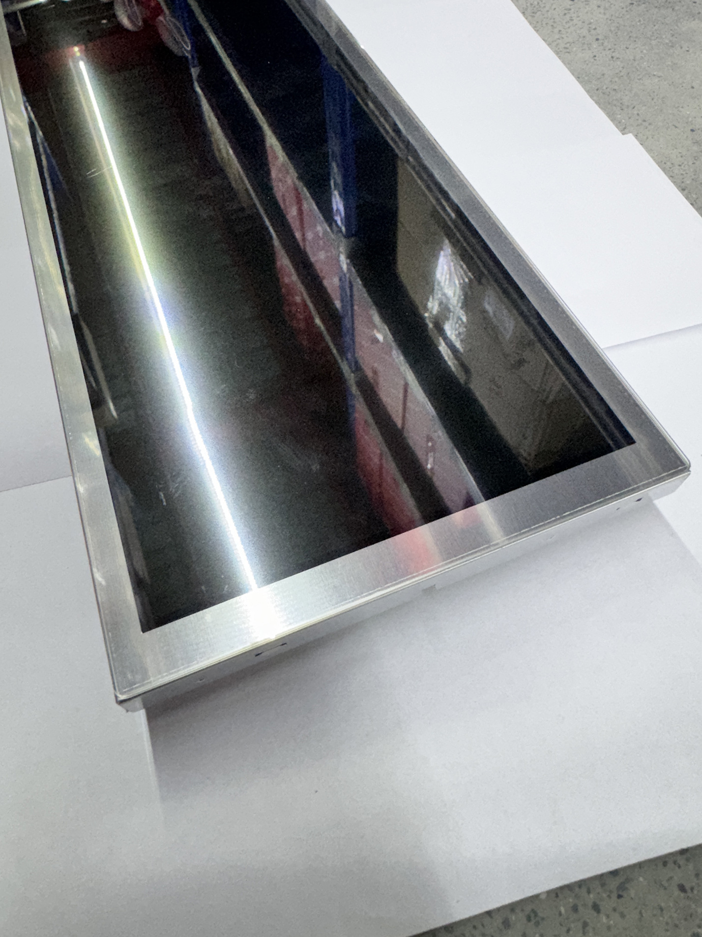Suitable for Tesla Model S/X 12-21 generation electroplated instrument panel LCD screen 1039357-00-H