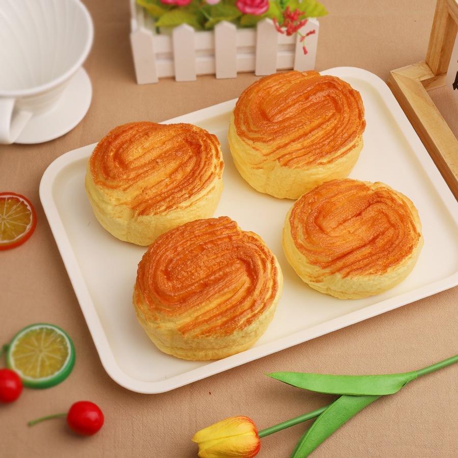 손으로 찢은 빵