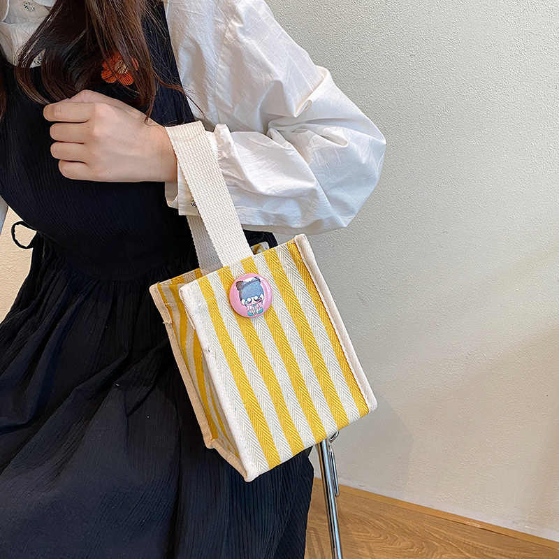 Fashionable handheld shoulder bag