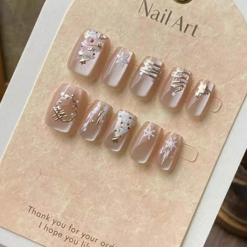 Xiaohongshu Popular Short Cat-Eye Gilt Wearable Nails Gold Snow Christmas Atmosphere Three-Dimensional Fake Nails Wholesale Xiaohongshu Popular Short Cat-Eye Gilt Wearable Nails Gold Snow Christmas Atmosphere Three-Dimensional Fake Nails Wholesale