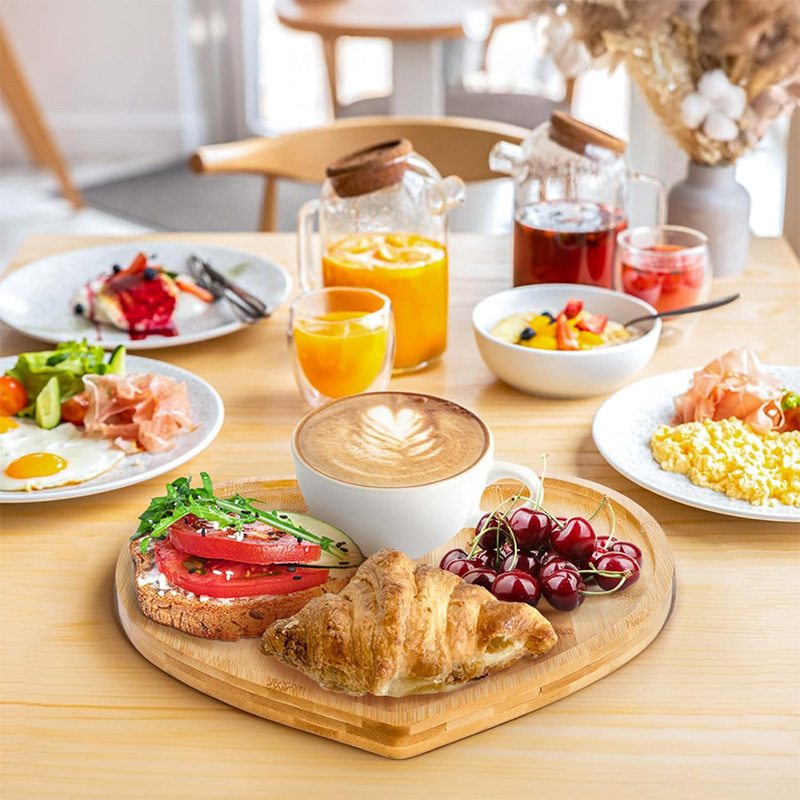 Bandeja de madera en forma de corazón Fiesta Aperitivos de fiesta Bandeja de frutas Aperitivos Bandeja de bambú y madera de forma especial creativa Bandeja de queso