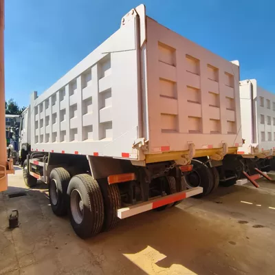 suitable for transporting waste materials, and – Yük maşınları