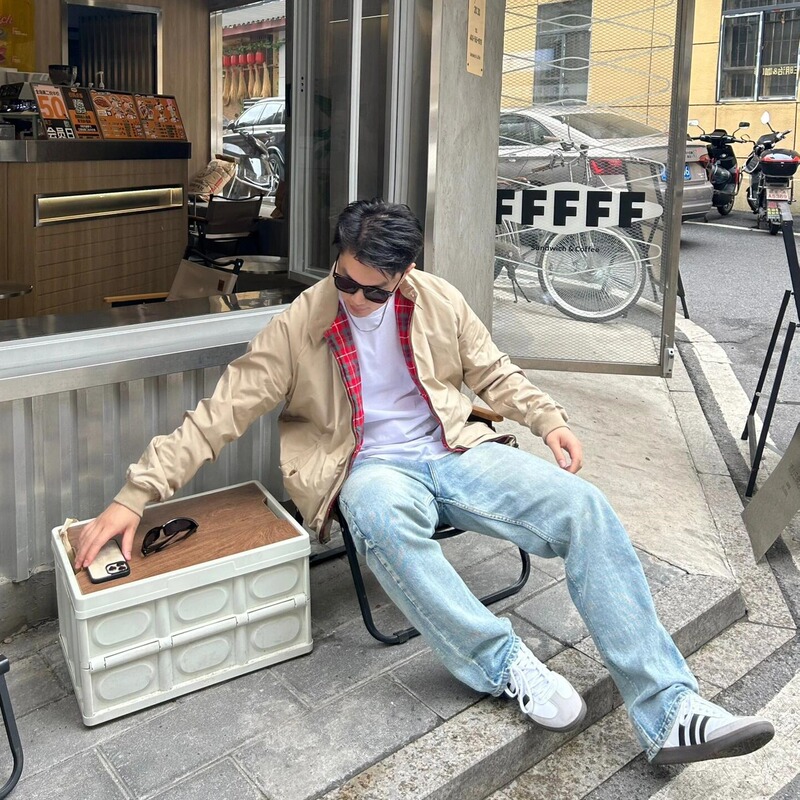 Trendy Solid Color Jacket Retro Casual Workwear Spring and Autumn Coat Men's Khaki Stand Collar Motorcycle Windproof Jacket New Style Trendy Solid Color Jacket Retro Casual Workwear Spring and Autumn Coat Men's Khaki Stand Collar Motorcycle Windproof Jacket New Style