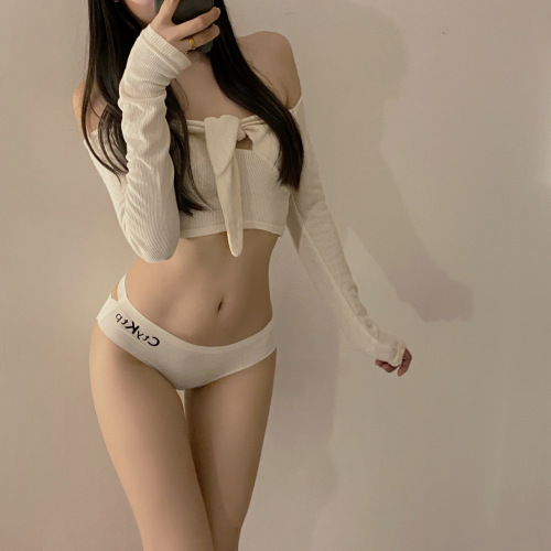 Tianxinkejiang~Ice Silk Seamless Underwear Women's Summer Thin Low-waist Crossover Sexy Sports Girl Briefs