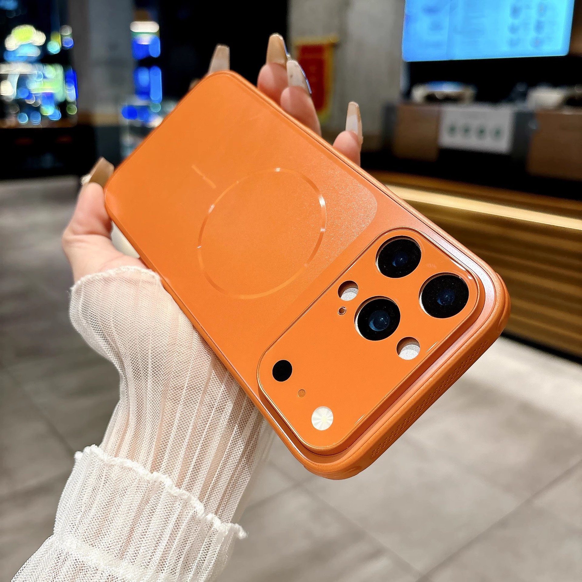 适用iPhone17Promax康宁磨砂磁吸手机壳苹果16散热边框肤感保护套