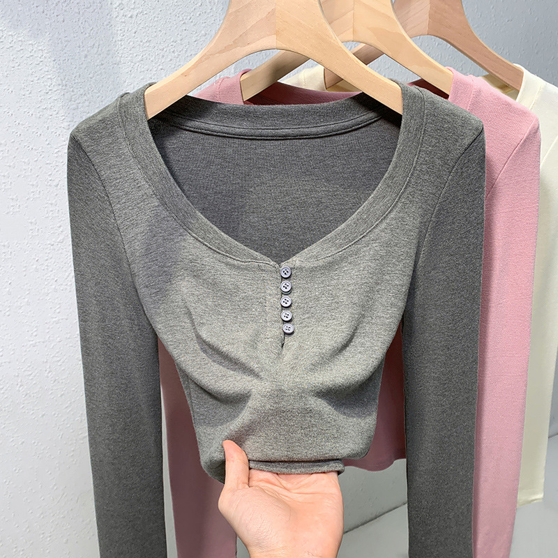 Camiseta de manga larga con cuello redondo rosa para mujer 2024 nuevo estilo delgado y delgado, camisa de fondo súper hermosa, top con botones de diseño image 8