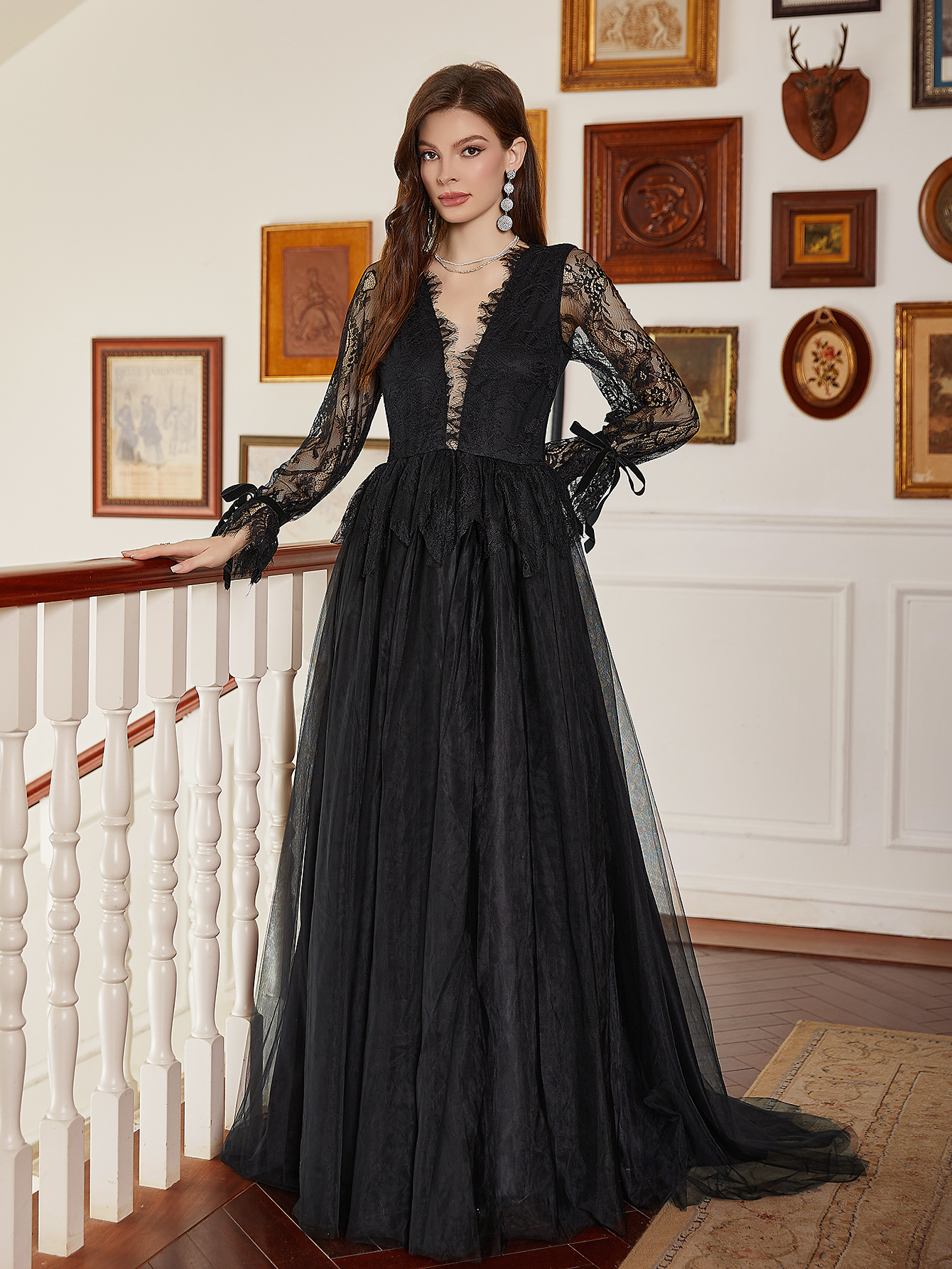Nuevo vestido de encaje negro de manga larga, vestido largo para banquete, vestido largo, vestido de novia negro para banquete de lujo ligero 2025