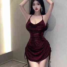 荡领露背心机纯欲辣妹2025夏季新款抽绳细带修腰吊带包臀连衣裙女