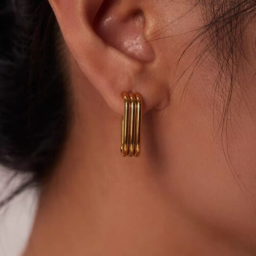 European and American INS style Internet celebrity titanium steel earrings 18k gold double line three line C-shaped earrings light luxury high-end earrings earrings