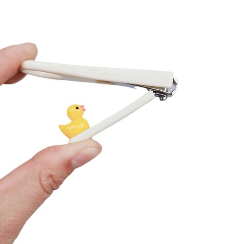 Creative cartoon foldable nail clipper, single adult splash-proof nail scissors, nail clippers, portable manicure knife