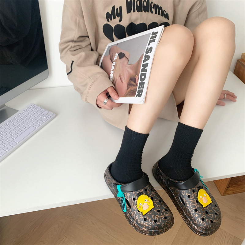 Verano slip-on zapatos de suela gruesa agujero al por mayor al aire libre antideslizante DIY zapatos de playa sandalias cerradas dedo del pie zapatillas de verano de las mujeres de PVC