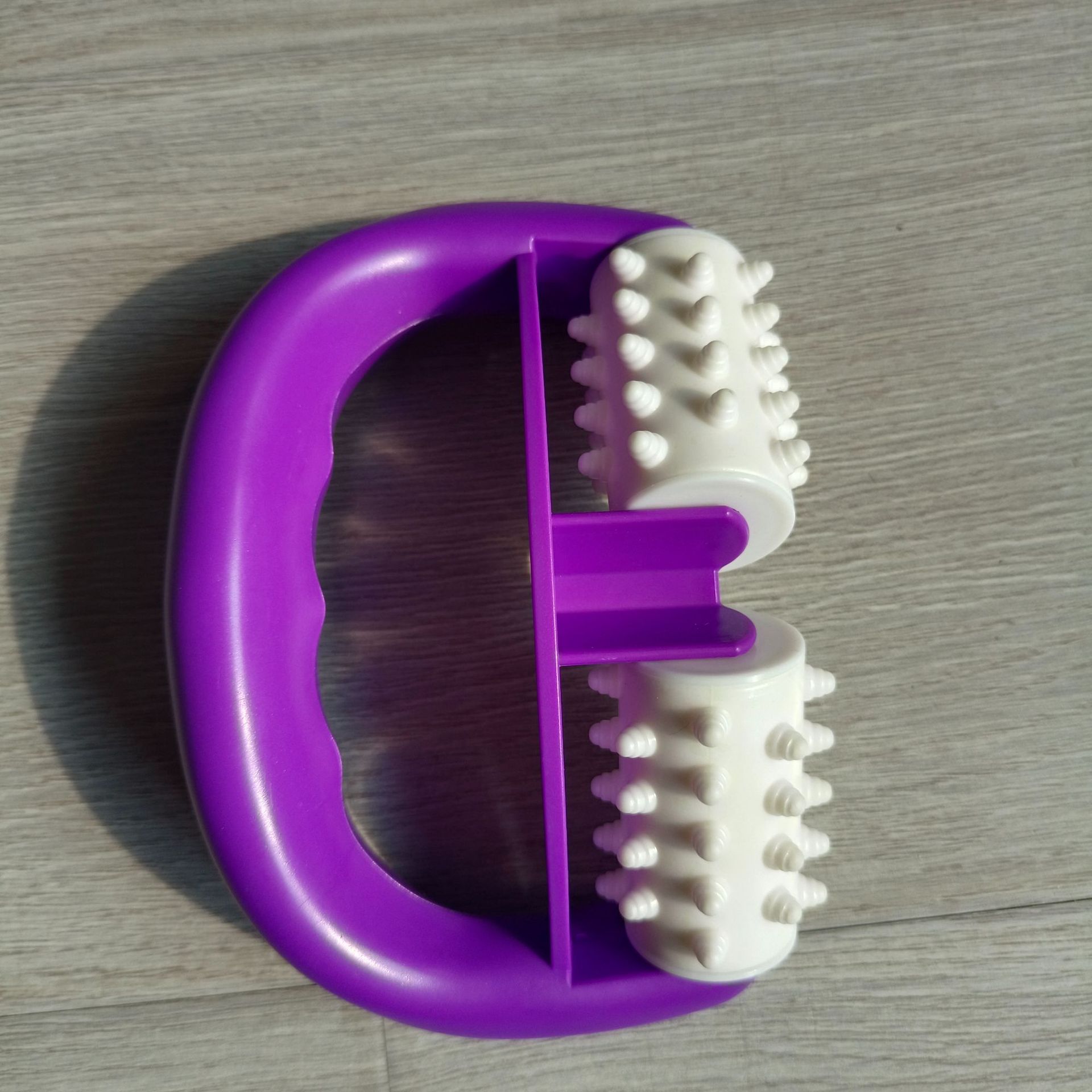 Masajeador de rodillos de 5 filas de plástico doblado a mano, herramienta de alivio