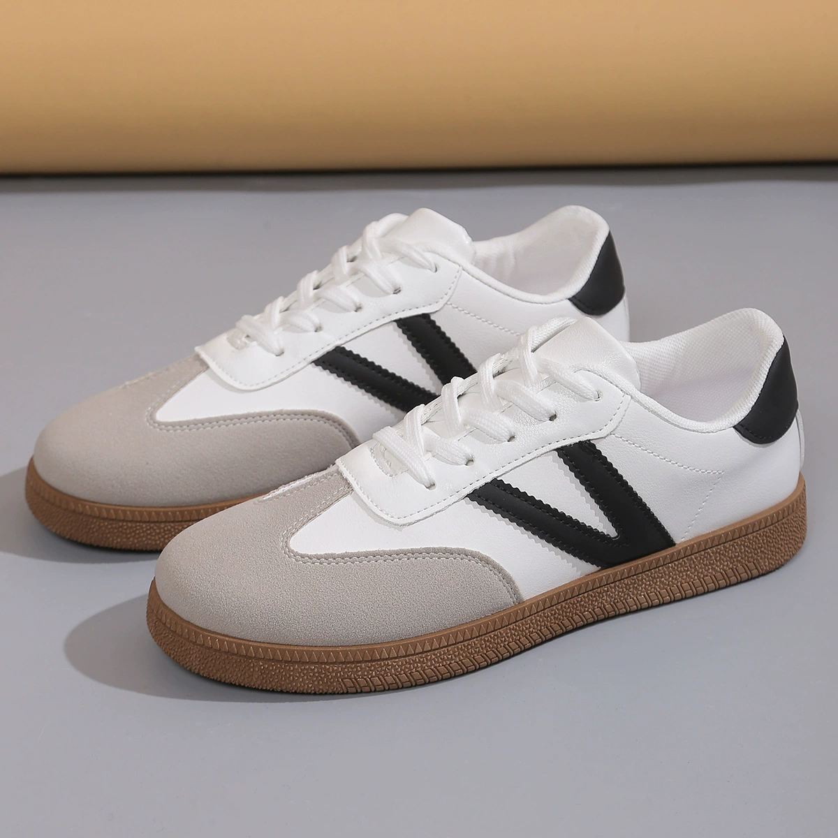 2025 новые трансграничные большие размеры повседневные плоские туфли на плоской подошве цвета ретро тренд спортивная обувь немецкая тренировка маленькая белая обувь женская обувь