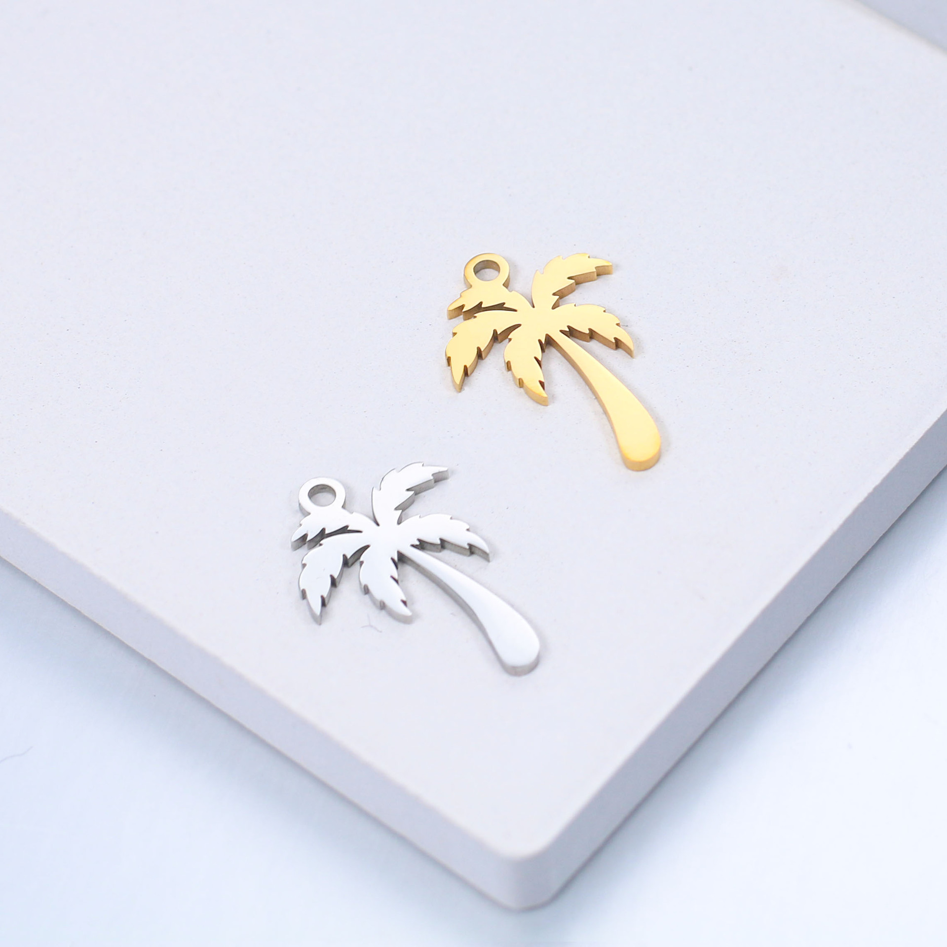 4g Weight Pendant Jewelry Making Type DIY Jewelry Accessories Classification 5 PCS/Package Quantity 304 Stainless Steel Material Coconut Tree Pattern Plating Design Vacation Style 5 PCS/Package 304 Stainless Steel Coconut Tree Pendant 3