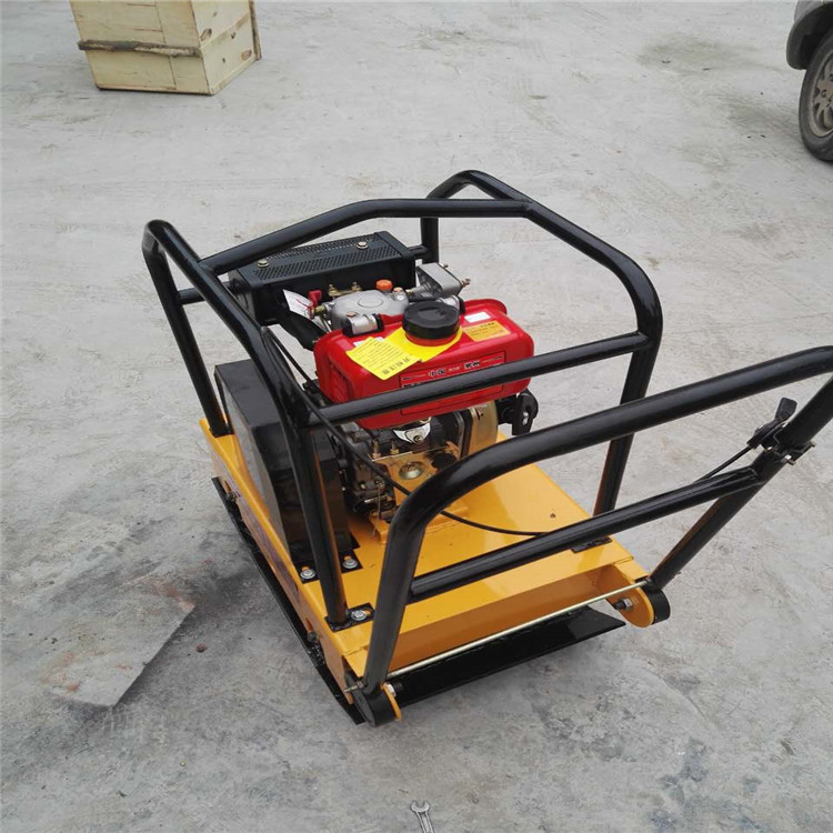 供应双向汽油振动平板夯 柴油夯实机 源头工厂实惠耐用