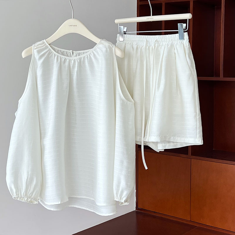 Texture Hollow Out Cutout Out Shoulder Baring Sun Protection Tencel Top Shorts Two Piece Set Suit Summer