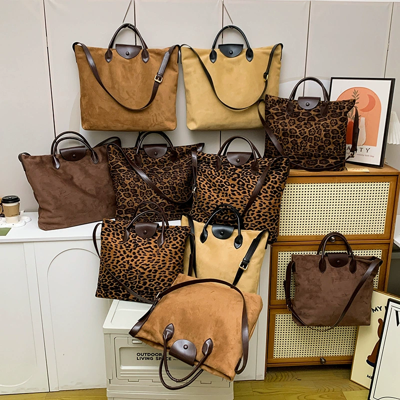 Матовая сумка большой вместимости в корейском стиле, новинка 2025, ретро-портфель через плечо, высококачественная пригородная сумка через плечо