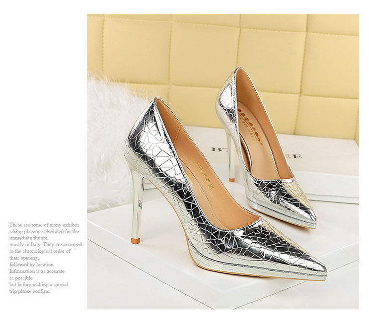 Scarpe da donna con tacco alto, scarpe con tacco sottile, scarpe basse, scarpe a punta con motivo in pietra_voghion.com