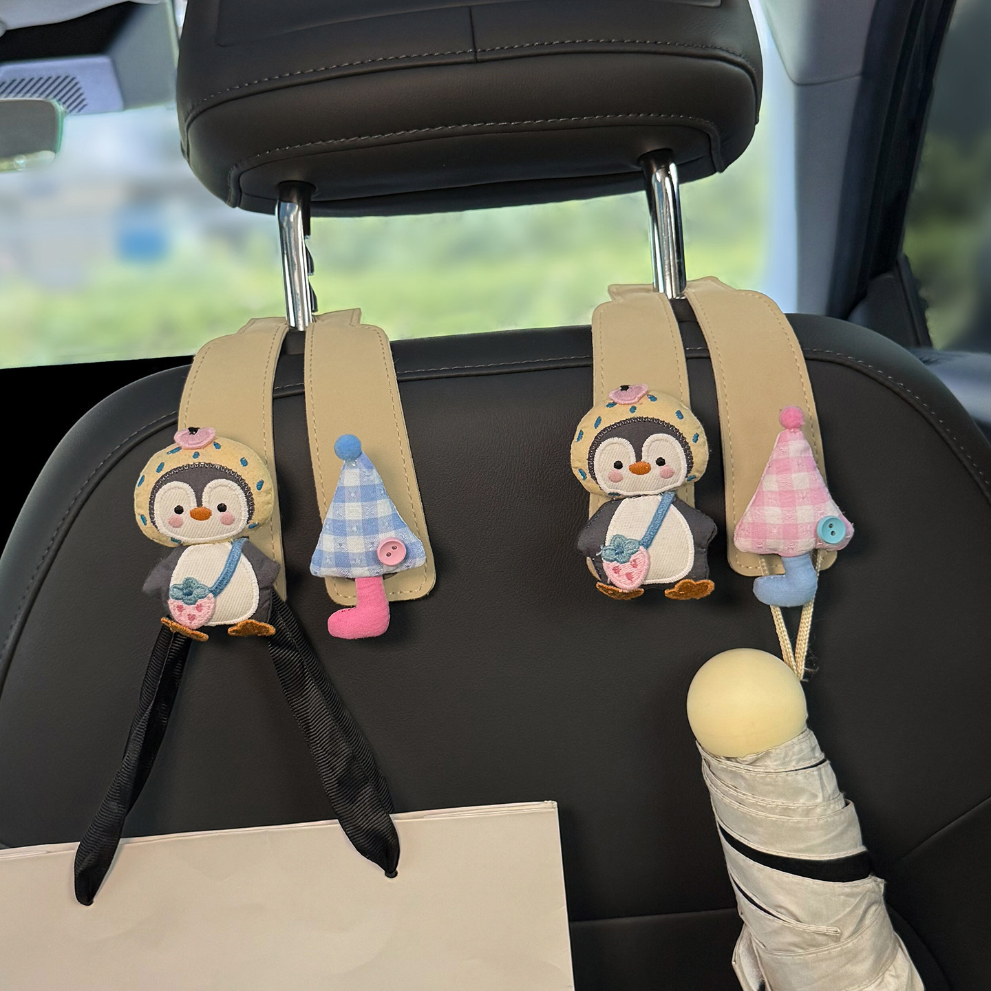Cute penguin car hook, cartoon storage hook for car seat back, multi-functional organizer for front and rear seats, designed for women