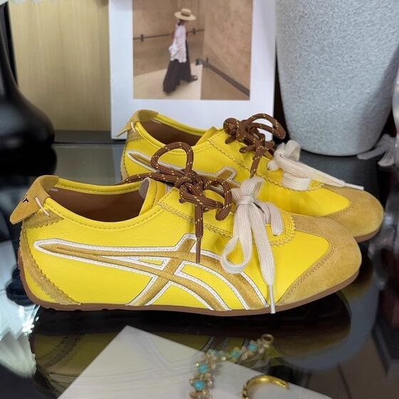 Ballet Style Training Shoes Women's 2025 Spring New Arrival Soft Sole All-Match Candy Leather Forrest Gump Shoes Casual Sports Sneakers