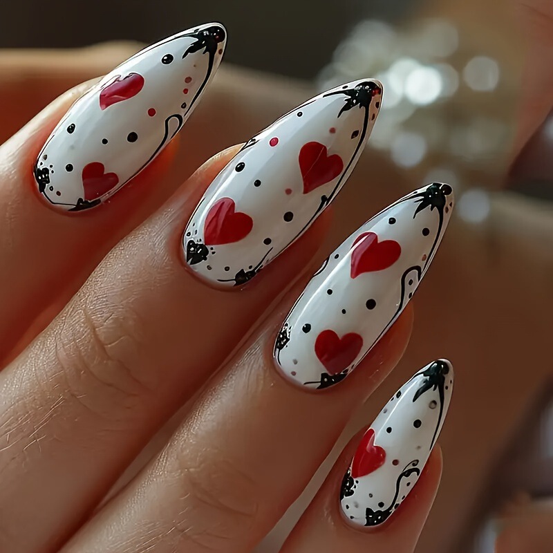 Valentine's Day short square black and white powder jump love line design wearing nail nail nail nail piece foreign trade wholesale detachable