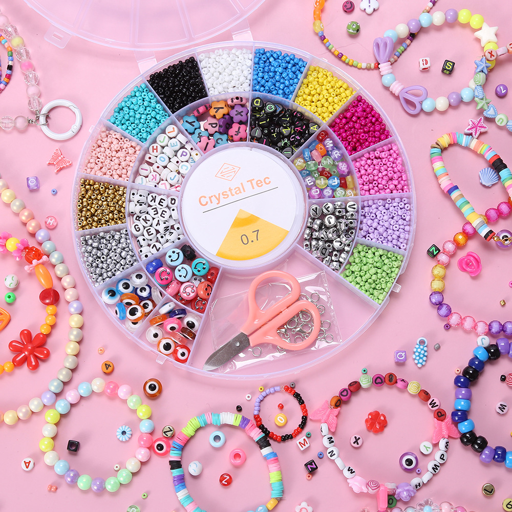 Los niños DIY encadenan cuentas a mano juguetes educativos las niñas usan cuentas para centrarse en el entrenamiento de joyas, pulseras y materiales de collar