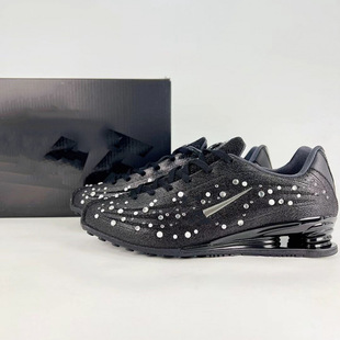 ��ԭShox Z�R��Ů�͎����eЬ�M��������С���Lͨ�ں�ך����ܲ�Ь
