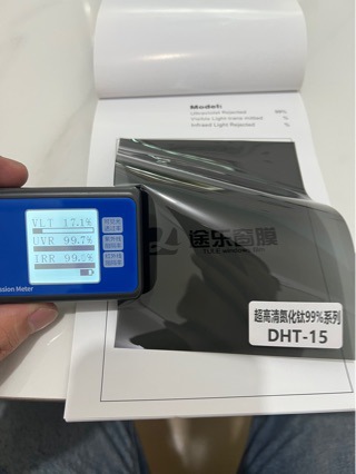 Ultra-high-definition titanium nitride solar film for cars, low fog, ultra-high transparency, high thermal insulation, 8-year warranty, 30.1m roll