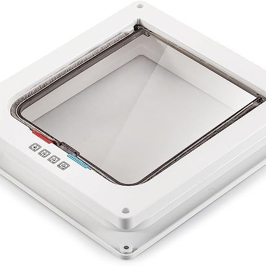 Mascotas de entrada libre puerta gatos agujeros de puerta de gato mascotas gatitos cachorros entran y salen puertas de vidrio instaladas puertas de madera nuevas ventanas