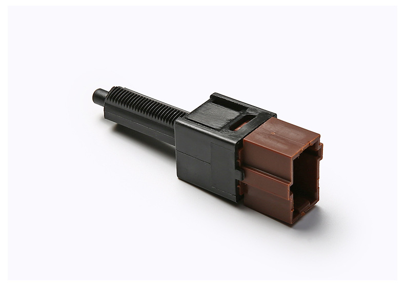 Suitable for Nissan Clutch Switch 25300-at300 25300-4m40 25300-At30A