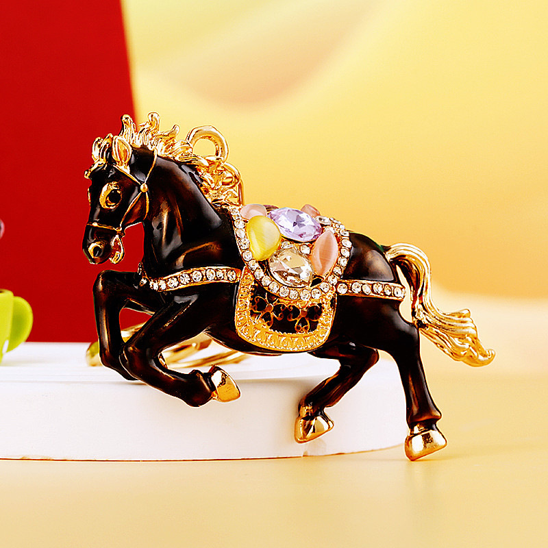 新しい中国式のダイヤモンドの生肖の馬の車のキーホルダーの金属のかわいい男女のカバンの掛け金のキーホルダーの贈り物|undefined