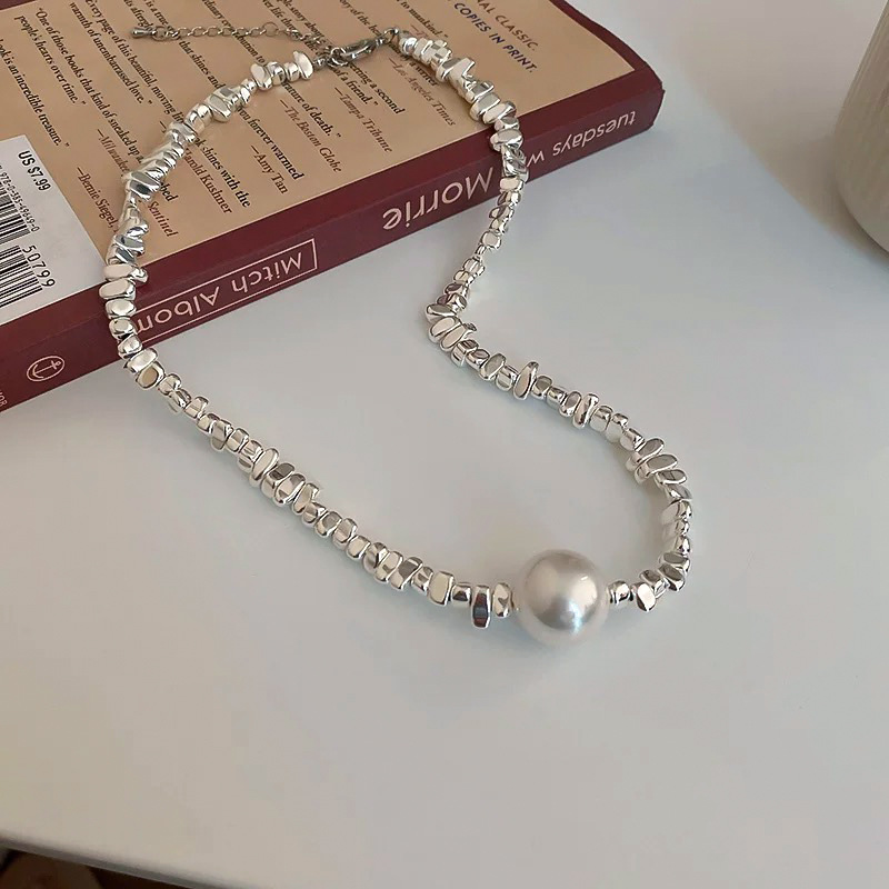 Shattered Silver Pearl Necklace New 2024 Top of the line Small Design High end clavicle chain Fashion temperament Jewelry Wholesale