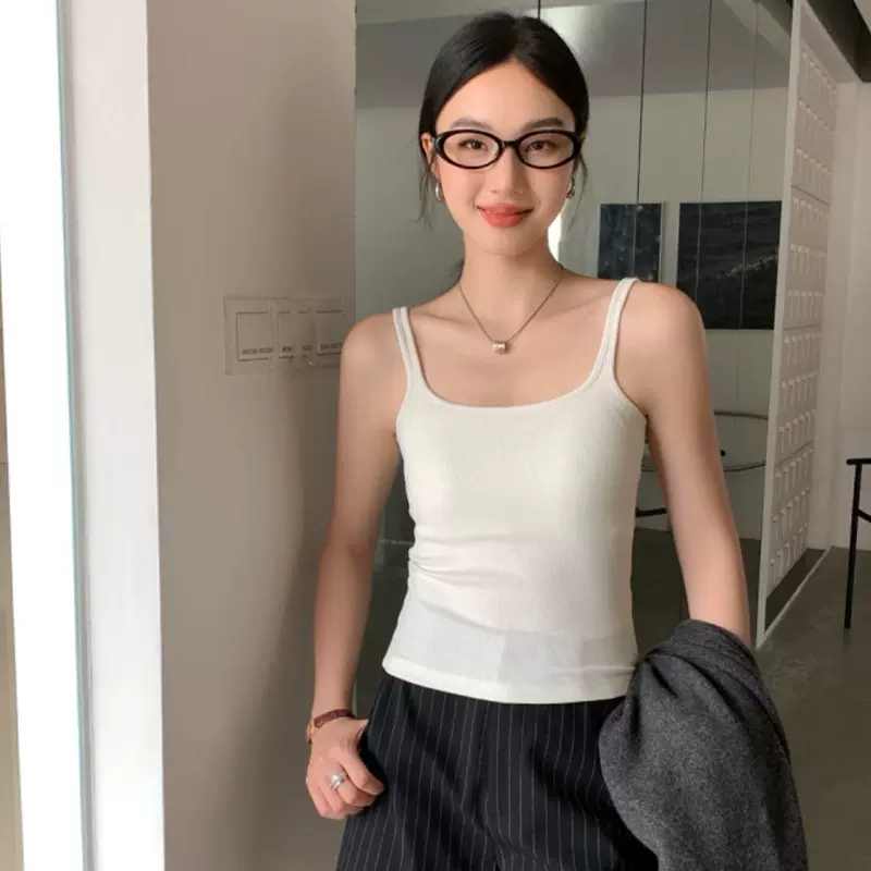 新款小方领一体杯发热背心少女磨毛保暖舒适打底背心纯色气质背心