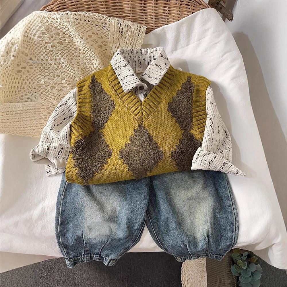 Retro diamond patterned vest for boys and girls, children's pullover sweater, baby collar knitted vest, spring, autumn and winter