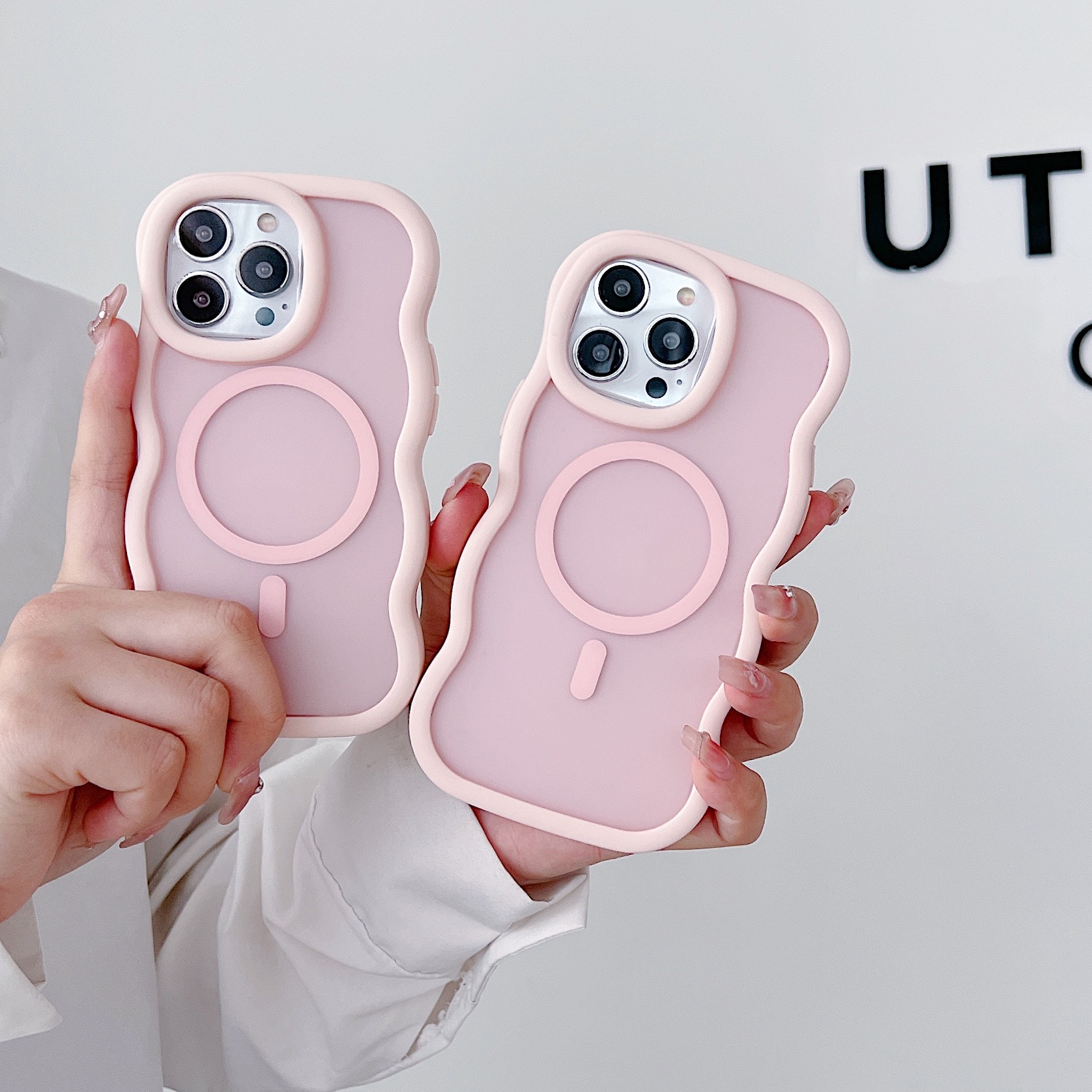 Magnetic Phone Case For Iphone 16 With Two-in-one Large Wave Design_voghion.com