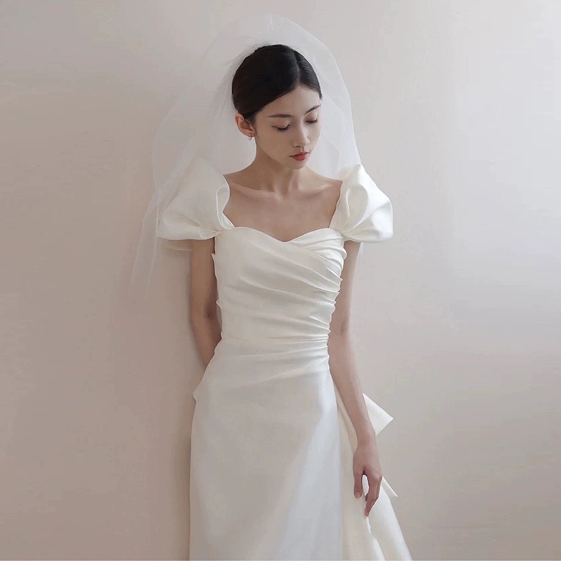 French-Style Light Wedding Dress 2026 New Model for Brides, Simple and Elegant Off-The-Shoulder Super Fairy-Like Satin Reception Gown