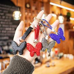 ダイヤモンド陶泥蝶自動車キーホルダー金属かわいい女性バッグストラップキーチェーン輪ドリルローププレゼント